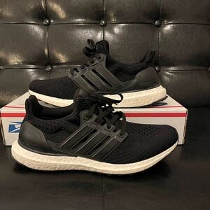 Adidas UltraBoost 5.0 DNA “Black White”